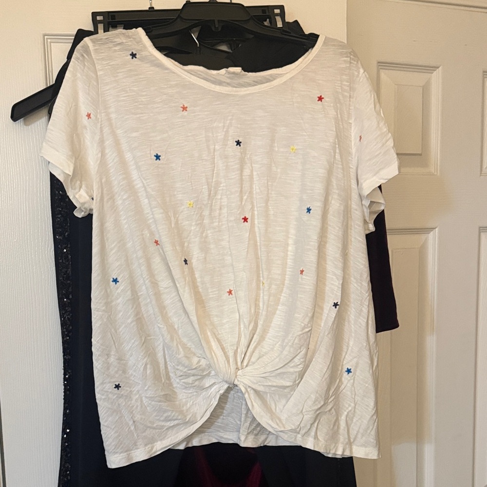 Caslon White Red Tie Front Short Sleeve Tee